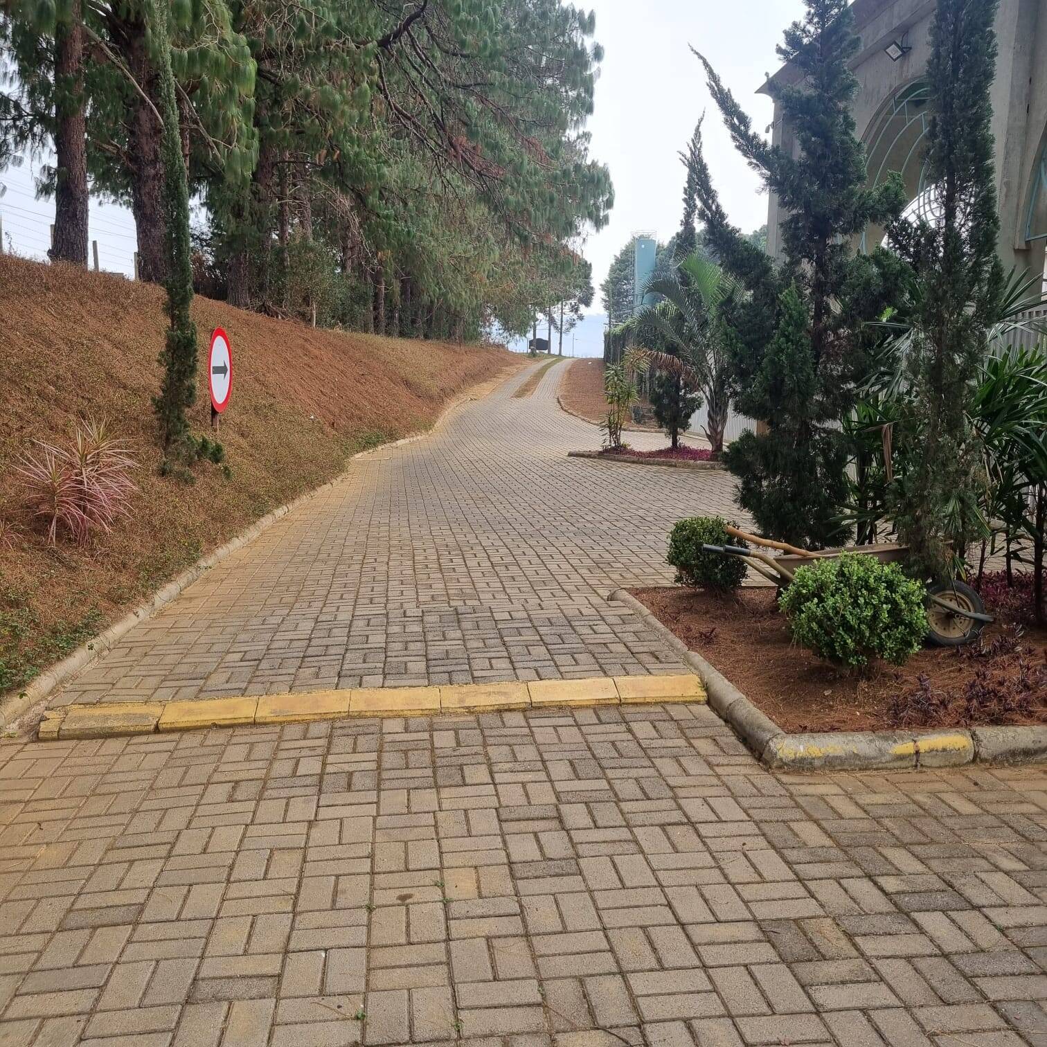 #197 - Terreno em condomínio para Venda em Joanópolis - SP