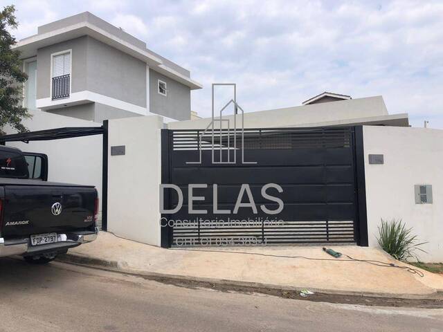 Casa para Venda em Atibaia - 3