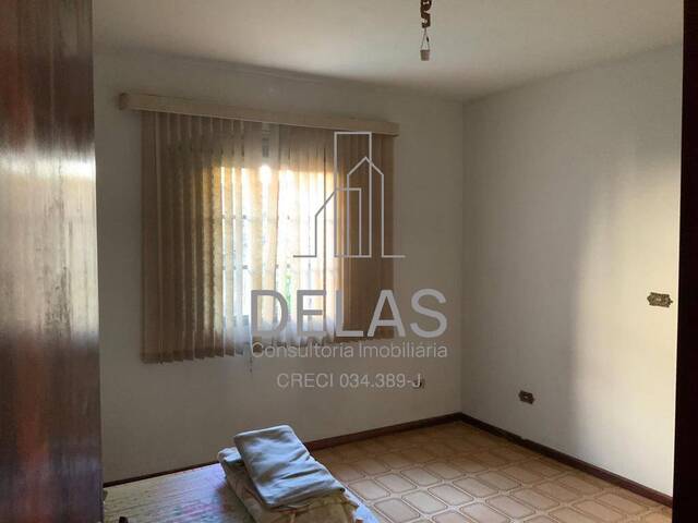 Casa para Venda em Atibaia - 3