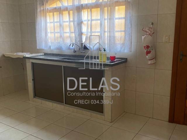 Casa para Venda em Atibaia - 4