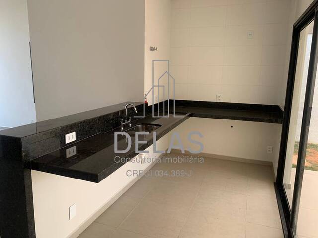 Villagio para Venda em Atibaia - 4